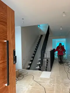 Montaje de una escalera interior.